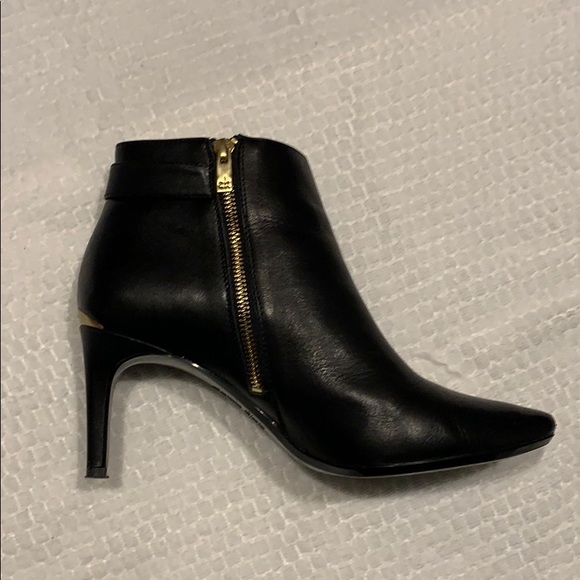 Calvin Klein black leather booties - Picture 3 of 6